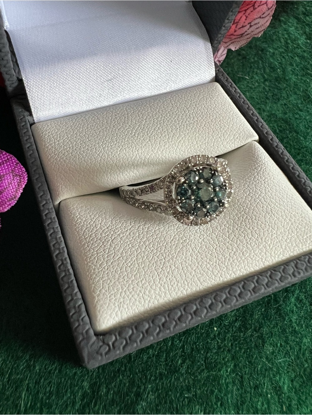 10k Solid White Gold Ring with 1 carat Blue and White Diamonds - Picture 15 of 15